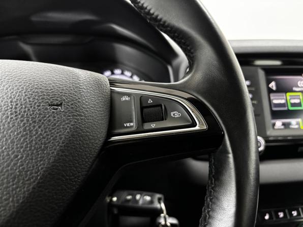 Skoda Karoq I с пробегом 2020 года, цена 2 250 000 рублей, 108098 км, внедорожник, Автокод Объявления