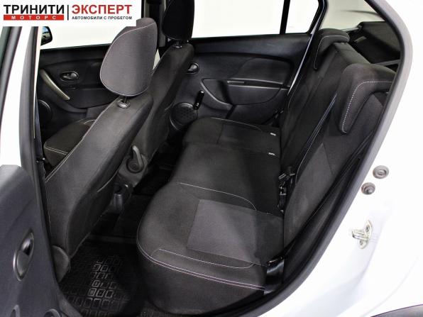 Renault Logan II Рестайлинг с пробегом 2022 года, цена 1 357 000 рублей, 21638 км, седан, Автокод Объявления