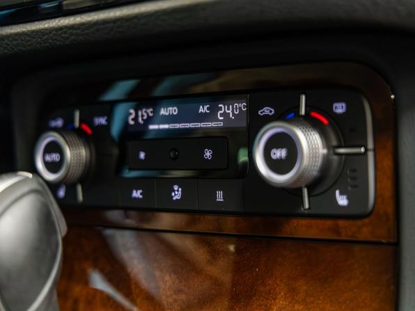 Volkswagen Touareg II Рестайлинг с пробегом 2015 года, цена 3 098 000 рублей, 142352 км, внедорожник, Автокод Объявления