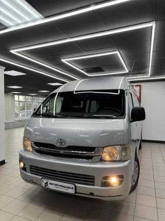 Toyota HiAce H200 с пробегом 2008 года, цена 1 699 000 рублей, 450152 км, минивэн, Автокод Объявления
