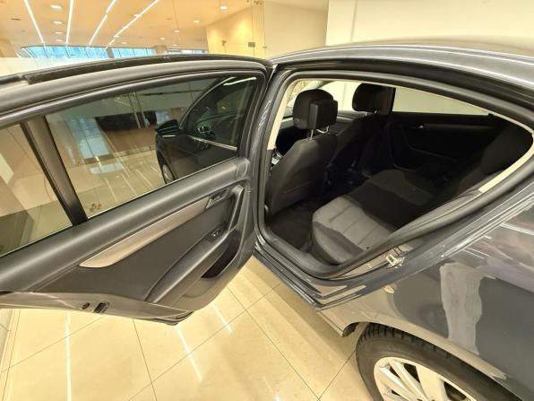Volkswagen Passat B7 с пробегом 2012 года, цена 1 050 000 рублей, 210615 км, седан, Автокод Объявления