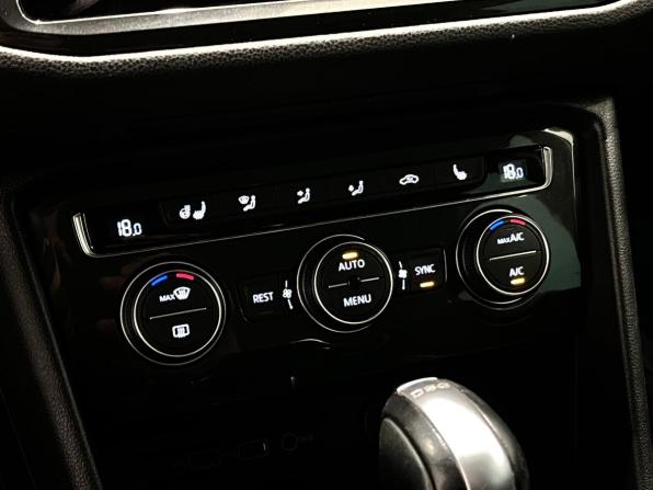 Volkswagen Tiguan II с пробегом 2018 года, цена 2 899 000 рублей, 123579 км, внедорожник, Автокод Объявления