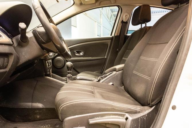Renault Fluence I Рестайлинг с пробегом 2013 года, цена 659 000 рублей, 253568 км, седан, Автокод Объявления