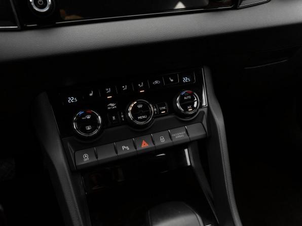 Skoda Karoq I с пробегом 2020 года, цена 2 640 000 рублей, 75640 км, внедорожник, Автокод Объявления