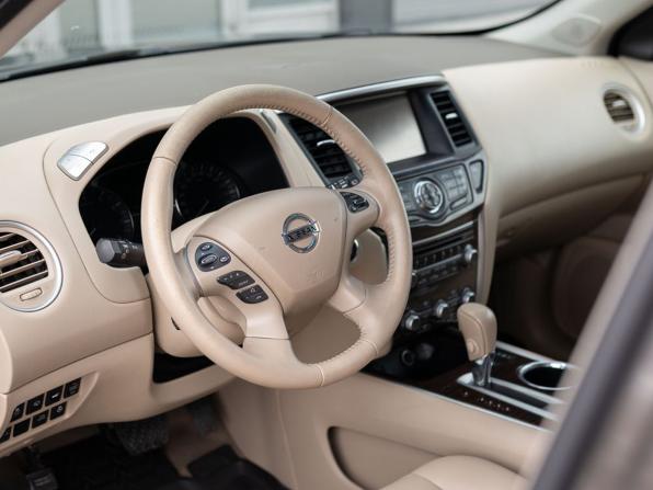 Nissan Pathfinder IV с пробегом 2015 года, цена 1 780 000 рублей, 128295 км, внедорожник, Автокод Объявления