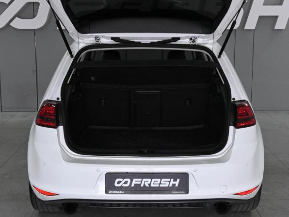 Volkswagen Golf VII с пробегом 2015 года, цена 1 409 000 рублей, 163640 км, хэтчбек, Автокод Объявления
