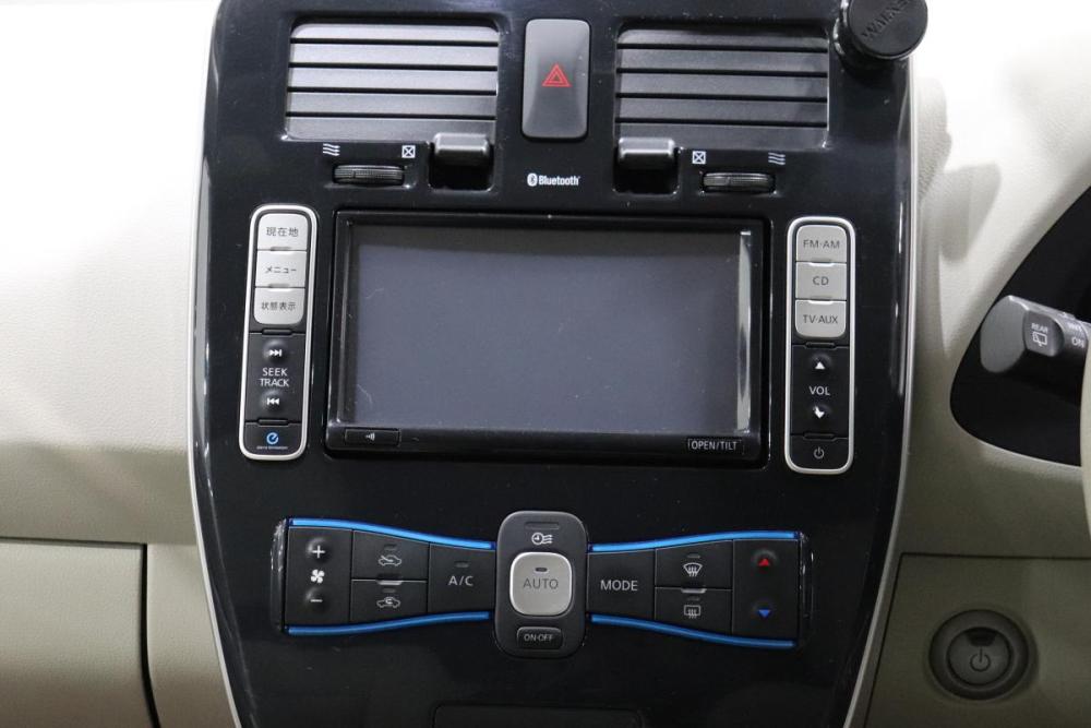 Nissan Leaf I (ZE0/AZE0) Иркутск  - изображение 16