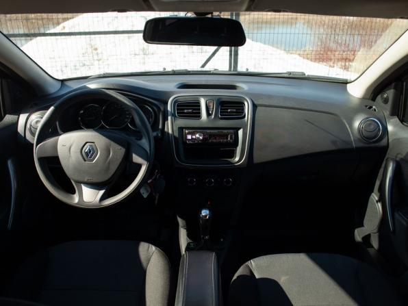 Renault Logan II с пробегом 2015 года, цена 870 000 рублей, 83711 км, седан, Автокод Объявления