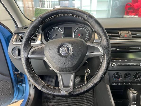Skoda Rapid I с пробегом 2014 года, цена 709 000 рублей, 235541 км, лифтбек, Автокод Объявления