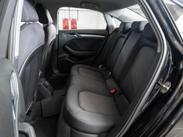Audi A3 III (8V) Рестайлинг с пробегом 2017 года, цена 1 348 000 рублей, 210934 км, седан, Автокод Объявления