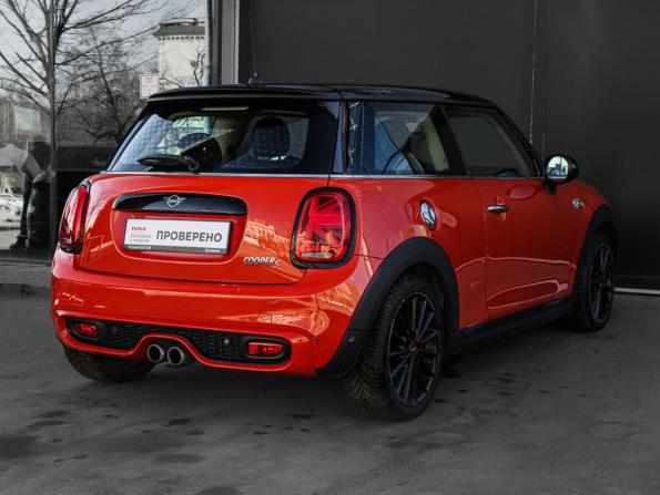 Mini Hatch III (F55/F56) Рестайлинг с пробегом 2019 года, цена 3 150 000 рублей, 15057 км, хэтчбек, Автокод Объявления