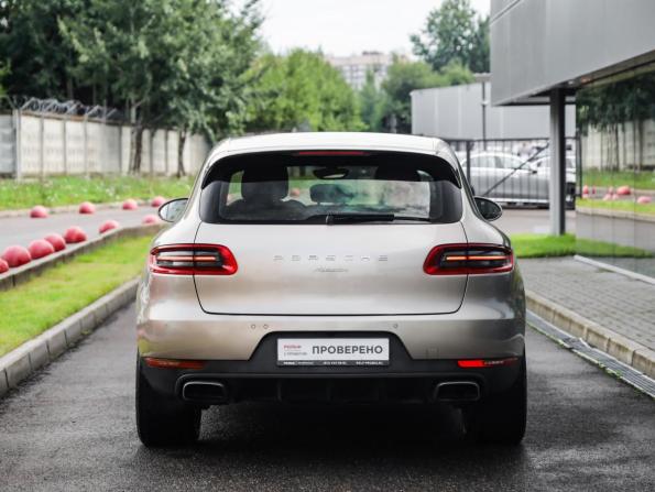 Porsche Macan I с пробегом 2017 года, цена 2 599 000 рублей, 175000 км, внедорожник, Автокод Объявления