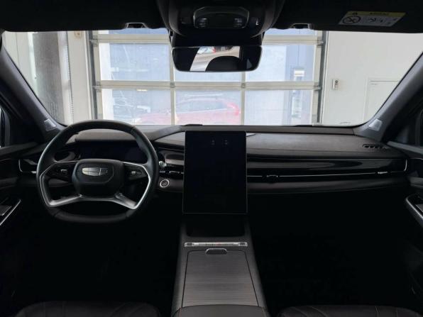 Geely Preface I с пробегом 2024 года, цена 2 590 000 рублей, 23280 км, седан, Автокод Объявления