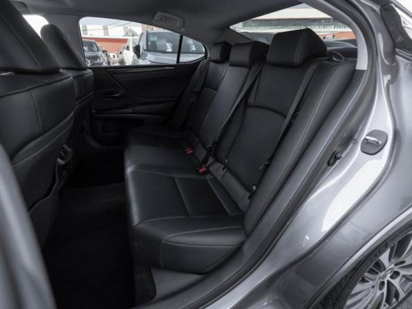 Lexus ES VII с пробегом 2020 года, цена 3 785 000 рублей, 98246 км, седан, Автокод Объявления