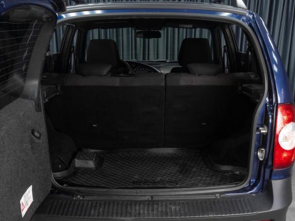 Chevrolet Niva I Рестайлинг с пробегом 2017 года, цена 699 000 рублей, 126191 км, внедорожник, Автокод Объявления