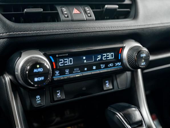 Toyota RAV4 V (XA50) с пробегом 2024 года, цена 5 300 000 рублей, 38371 км, внедорожник, Автокод Объявления