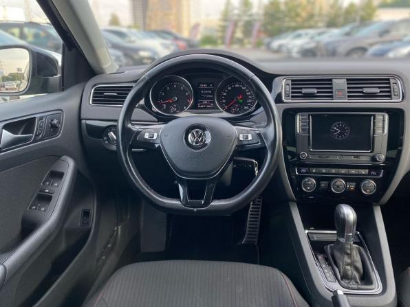 Volkswagen Jetta VI Рестайлинг с пробегом 2017 года, цена 1 550 000 рублей, 104000 км, седан, Автокод Объявления
