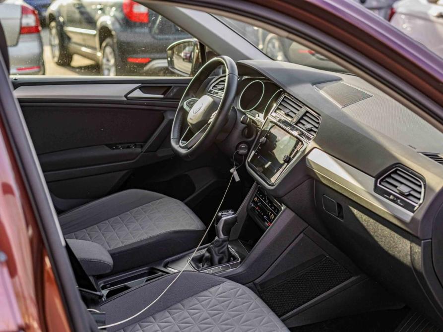 Volkswagen Tiguan II Рестайлинг Санкт-Петербург  - изображение 14