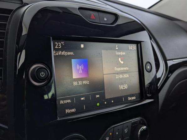 Renault Kaptur I Рестайлинг с пробегом 2021 года, цена 1 600 000 рублей, 92057 км, внедорожник, Автокод Объявления