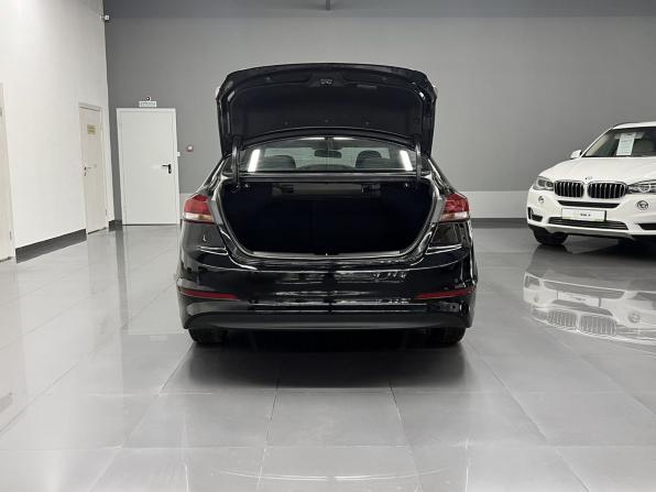 Hyundai Elantra VI (AD) с пробегом 2018 года, цена 1 545 000 рублей, 120429 км, седан, Автокод Объявления