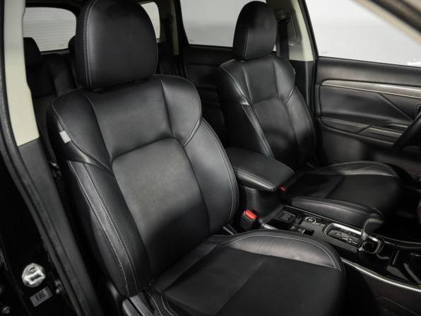 Mitsubishi Outlander III Рестайлинг 3 с пробегом 2021 года, цена 2 950 000 рублей, 63400 км, внедорожник, Автокод Объявления