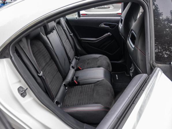 Mercedes-Benz CLA I (C117 X117) Рестайлинг с пробегом 2019 года, цена 2 150 000 рублей, 72835 км, седан, Автокод Объявления