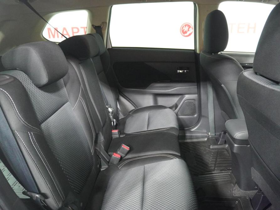 Mitsubishi Outlander III Рестайлинг 3 Вологда  - изображение 12