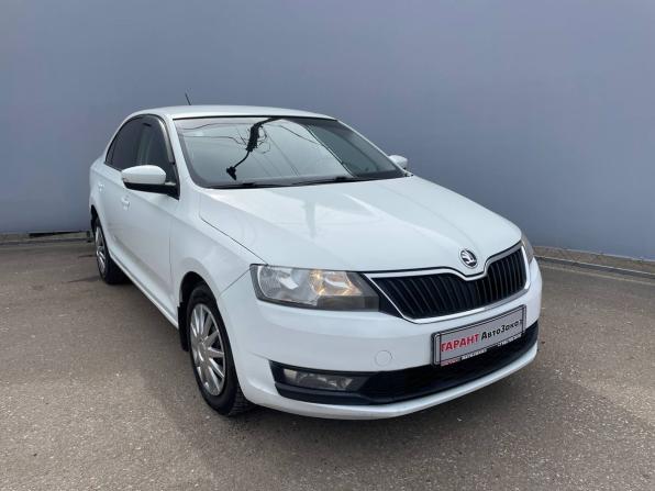 Skoda Rapid I Рестайлинг с пробегом 2017 года, цена 1 095 000 рублей, 165366 км, лифтбек, Автокод Объявления