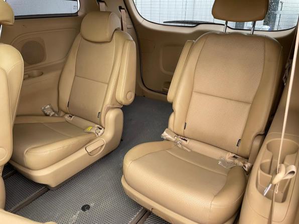 Kia Carnival III с пробегом 2018 года, цена 2 590 000 рублей, 132113 км, минивэн, Автокод Объявления