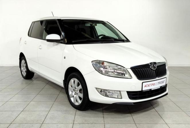 Skoda Fabia II Рестайлинг с пробегом 2014 года, цена 930 000 рублей, 73050 км, хэтчбек, Автокод Объявления
