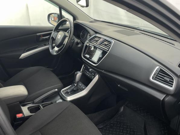 Suzuki SX4 II (S-Cross) Рестайлинг с пробегом 2016 года, цена 1 600 000 рублей, 143828 км, хэтчбек, Автокод Объявления
