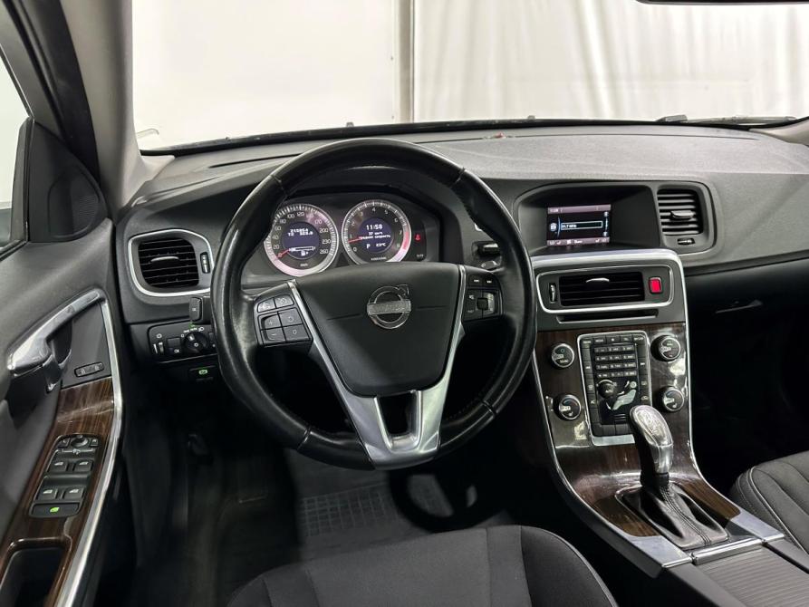 Volvo S60 II Курск  - изображение 25