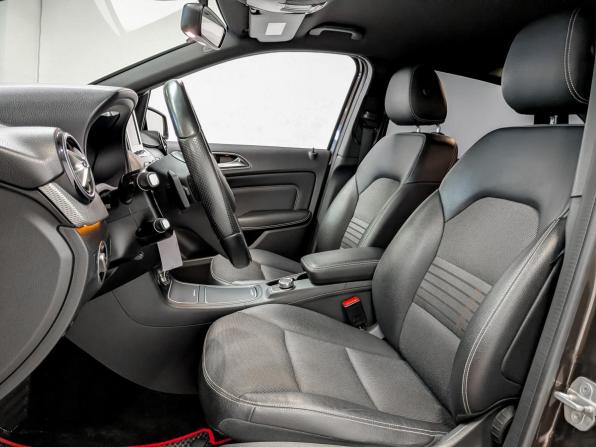 Mercedes-Benz B-Класс II (W246) Рестайлинг с пробегом 2015 года, цена 1 395 000 рублей, 152756 км, хэтчбек, Автокод Объявления