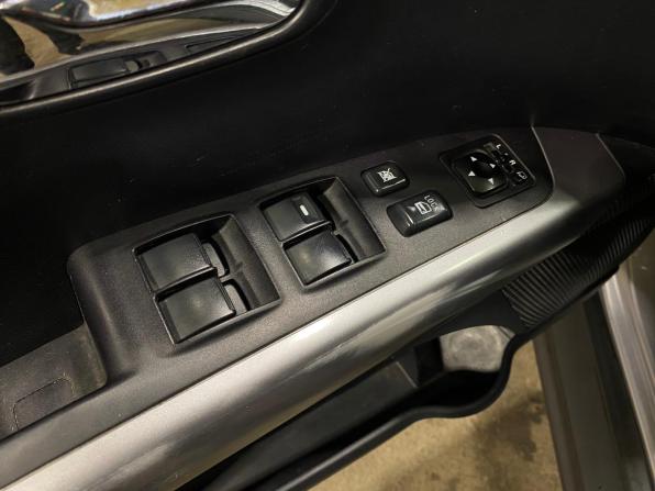Mitsubishi Outlander II Рестайлинг с пробегом 2012 года, цена 1 300 000 рублей, 233577 км, внедорожник, Автокод Объявления