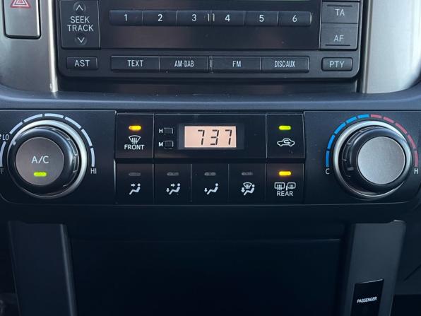 Toyota Land Cruiser Prado 150 Series с пробегом 2012 года, цена 2 630 000 рублей, 202526 км, внедорожник, Автокод Объявления