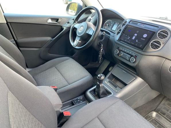 Volkswagen Tiguan I Рестайлинг с пробегом 2011 года, цена 890 000 рублей, 381000 км, внедорожник, Автокод Объявления