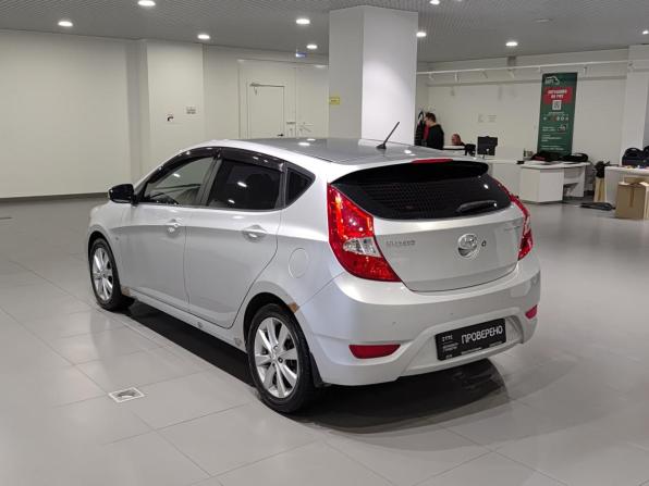 Hyundai Solaris I с пробегом 2012 года, цена 664 000 рублей, 176159 км, хэтчбек, Автокод Объявления