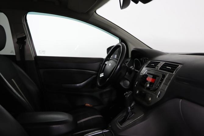 Ford Kuga I с пробегом 2012 года, цена 699 990 рублей, 241180 км, внедорожник, Автокод Объявления