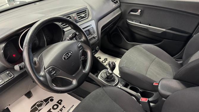 Kia Rio III Рестайлинг с пробегом 2016 года, цена 950 000 рублей, 66739 км, хэтчбек, Автокод Объявления