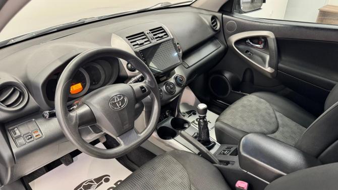 Toyota RAV4 III (XA30) Рестайлинг с пробегом 2011 года, цена 1 100 000 рублей, 295937 км, внедорожник, Автокод Объявления