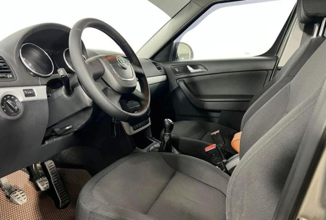 Skoda Yeti I с пробегом 2012 года, цена 825 000 рублей, 156860 км, внедорожник, Автокод Объявления