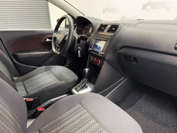 Volkswagen Polo V Рестайлинг с пробегом 2019 года, цена 929 000 рублей, 135821 км, седан, Автокод Объявления