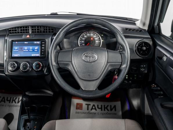 Toyota Corolla XI (E160 E170 E180) Рестайлинг 1 с пробегом 2017 года, цена 1 050 000 рублей, 143284 км, седан, Автокод Объявления