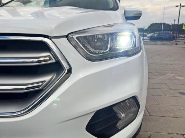 Ford Kuga II Рестайлинг с пробегом 2018 года, цена 1 895 000 рублей, 135680 км, внедорожник, Автокод Объявления