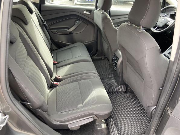 Ford Kuga II Рестайлинг с пробегом 2018 года, цена 980 000 рублей, 285000 км, внедорожник, Автокод Объявления