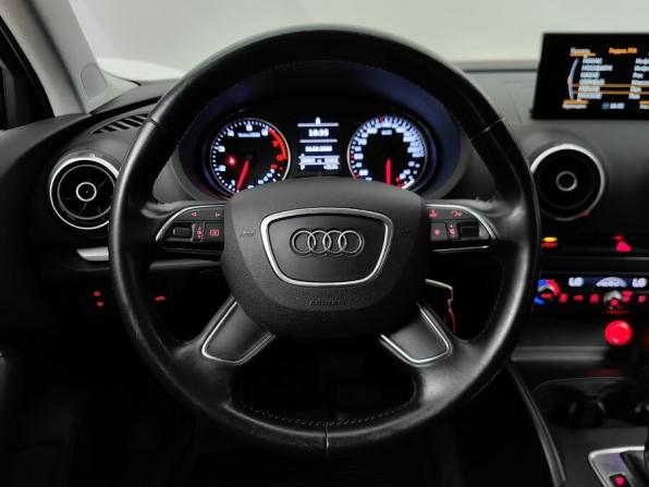 Audi A3 III (8V) с пробегом 2015 года, цена 1 348 000 рублей, 167832 км, седан, Автокод Объявления
