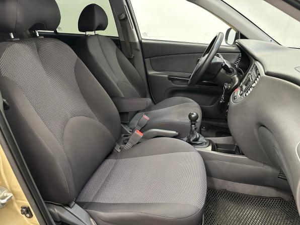 Kia Rio II Рестайлинг с пробегом 2011 года, цена 580 000 рублей, 120736 км, хэтчбек, Автокод Объявления
