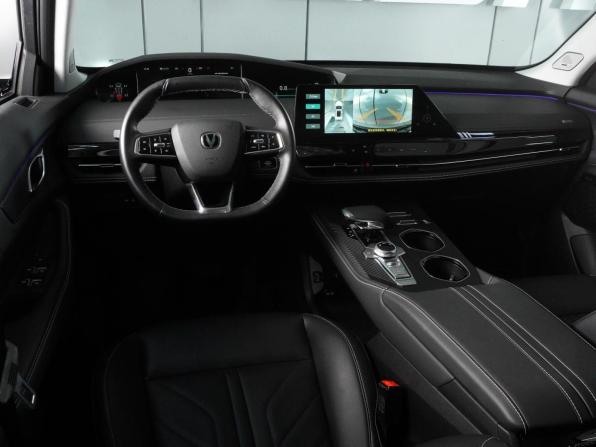 Changan UNI-K с пробегом 2023 года, цена 2 930 000 рублей, 3272 км, внедорожник, Автокод Объявления
