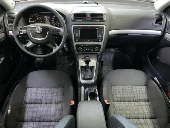Skoda Octavia II (A5) Рестайлинг с пробегом 2010 года, цена 510 000 рублей, 341800 км, лифтбек, Автокод Объявления