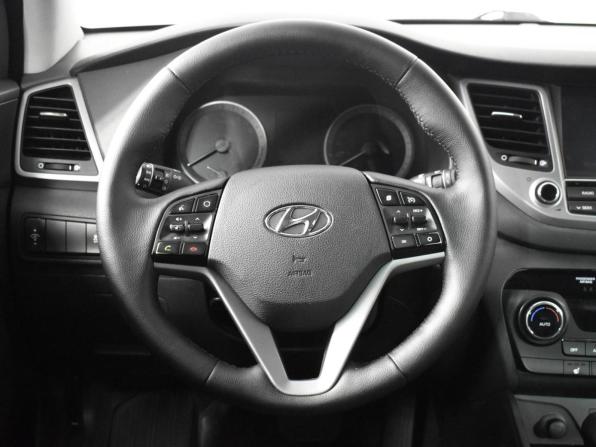 Hyundai Tucson III с пробегом 2018 года, цена 1 799 100 рублей, 192664 км, внедорожник, Автокод Объявления